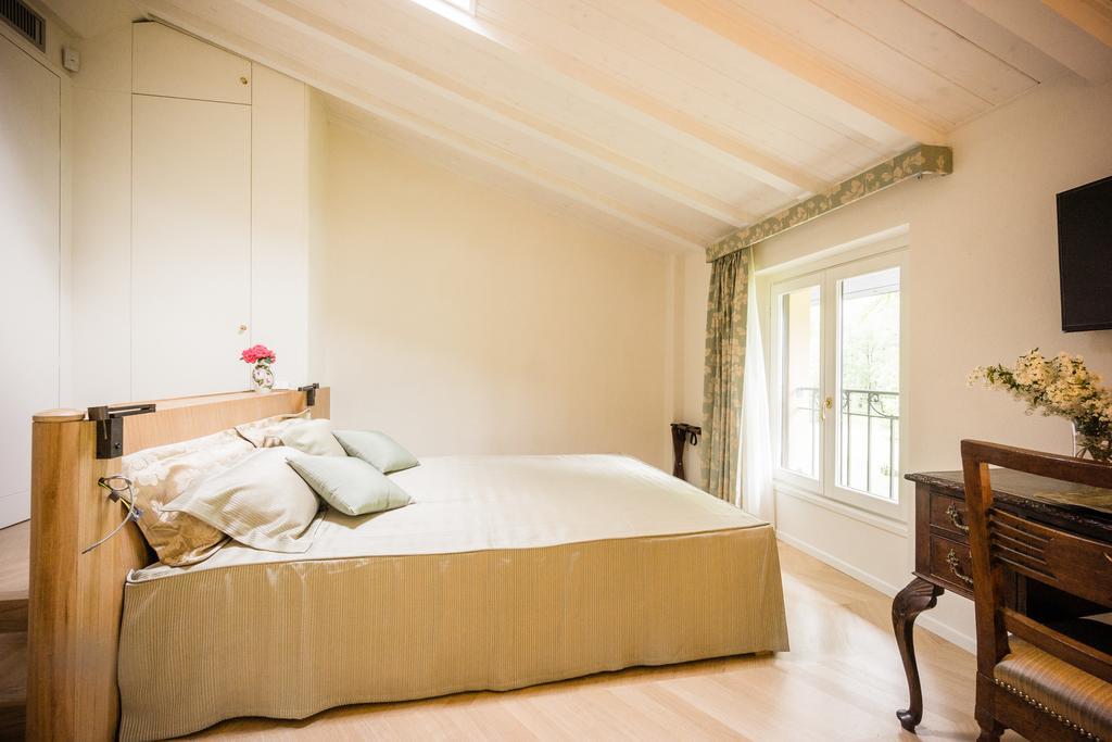 Relais Di Villa Adinolfi Annone di Brianza 객실 사진